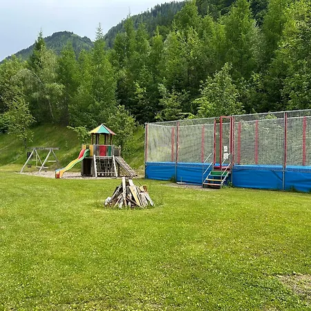 Jugendhotel Loifarngut *